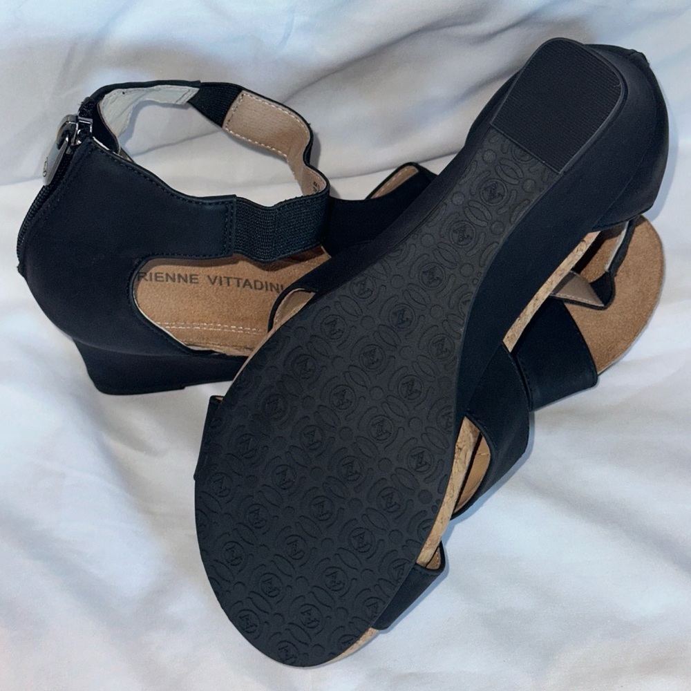 Adrienne Vittadini Terrace Sandal - Picture 7 of 8